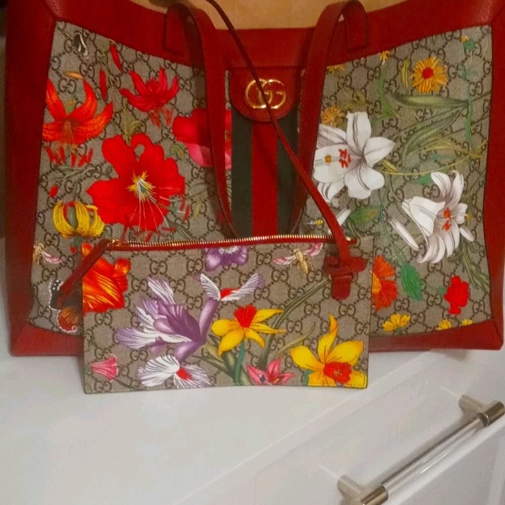 Gucci east west ophila gg monogram tote